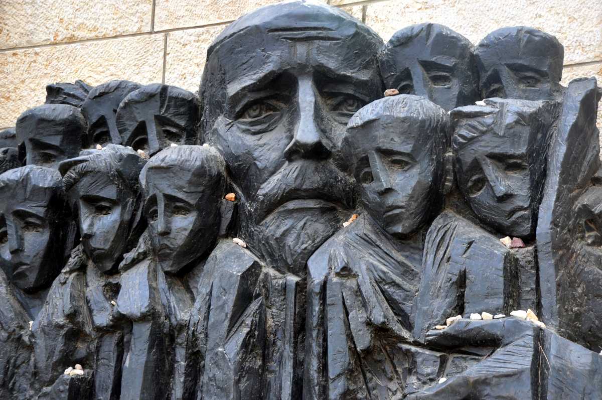Pomnik Janusza Korczaka w Jerozolimie